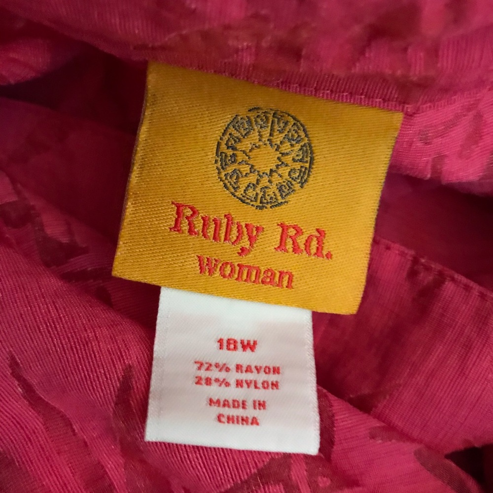 Ruby Rd Woman sheer top - Picture 3 of 5
